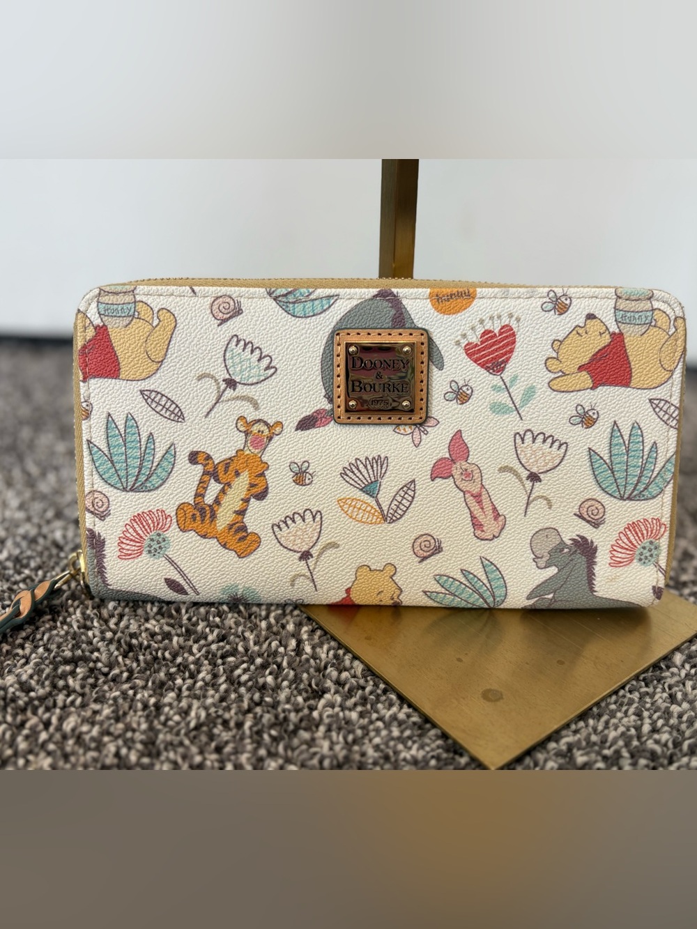 Dooney & Bourke Disney Winnie the Pooh zip-around wallet - Picture 2 of 11